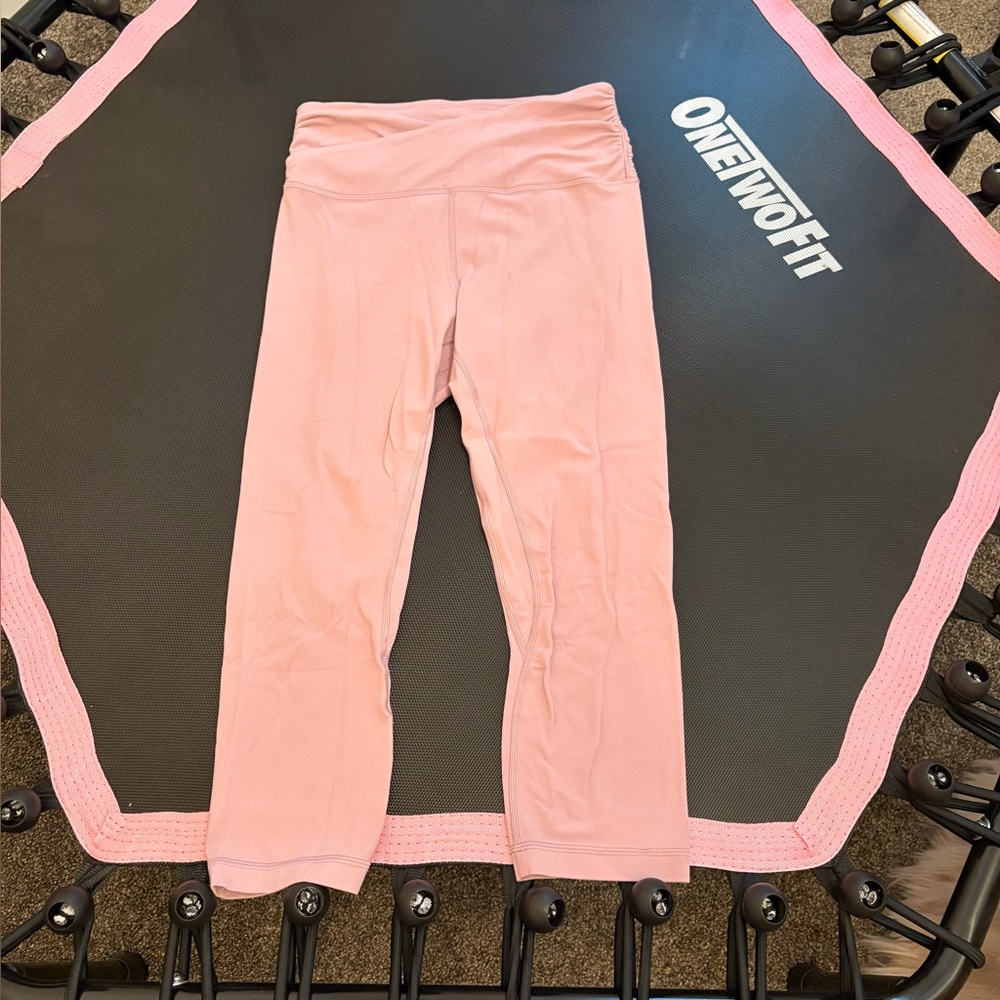 Woman’s soft pink lululemon Leggings
